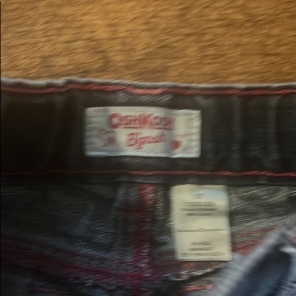 OshKosh B'gosh Blue Jeans with Floral Embroidery - Picture 3 of 4